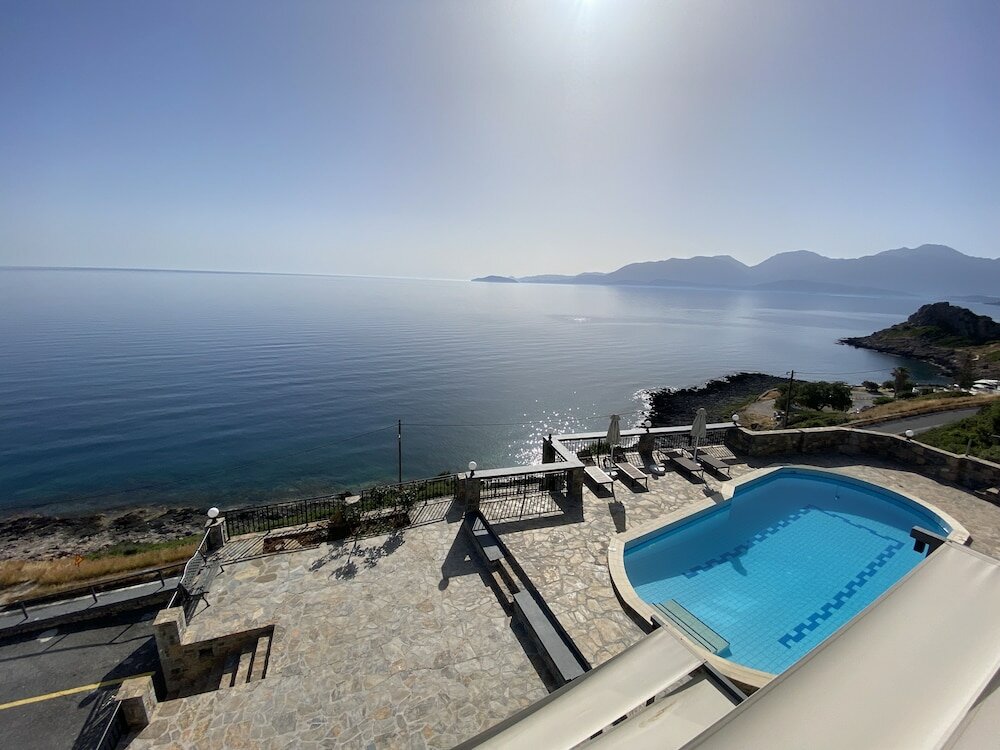 Фото Ostria Apartments