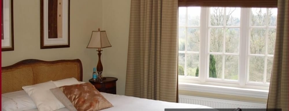 Фото Dunsley Hall Hotel