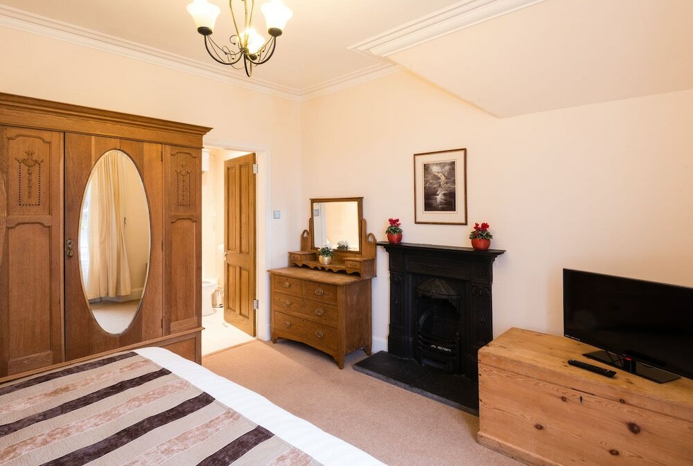 Фото River House