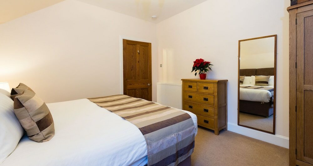 Фото River House