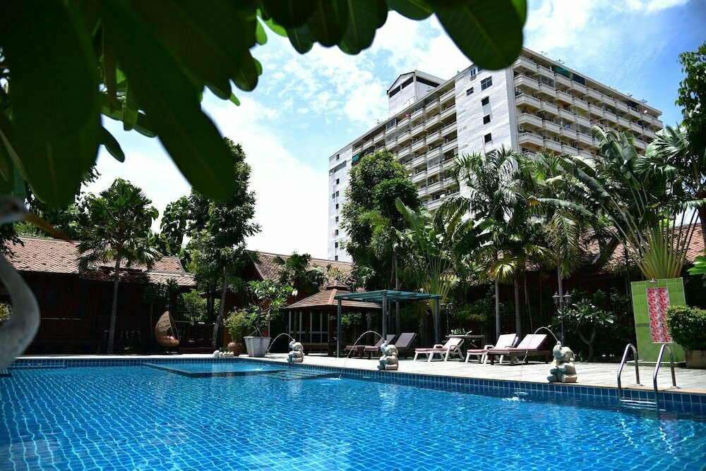 Hotel At Home Resort, Pattaya, photo