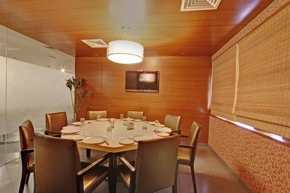 Фото Oyo 8169 Hotel Salem Castle