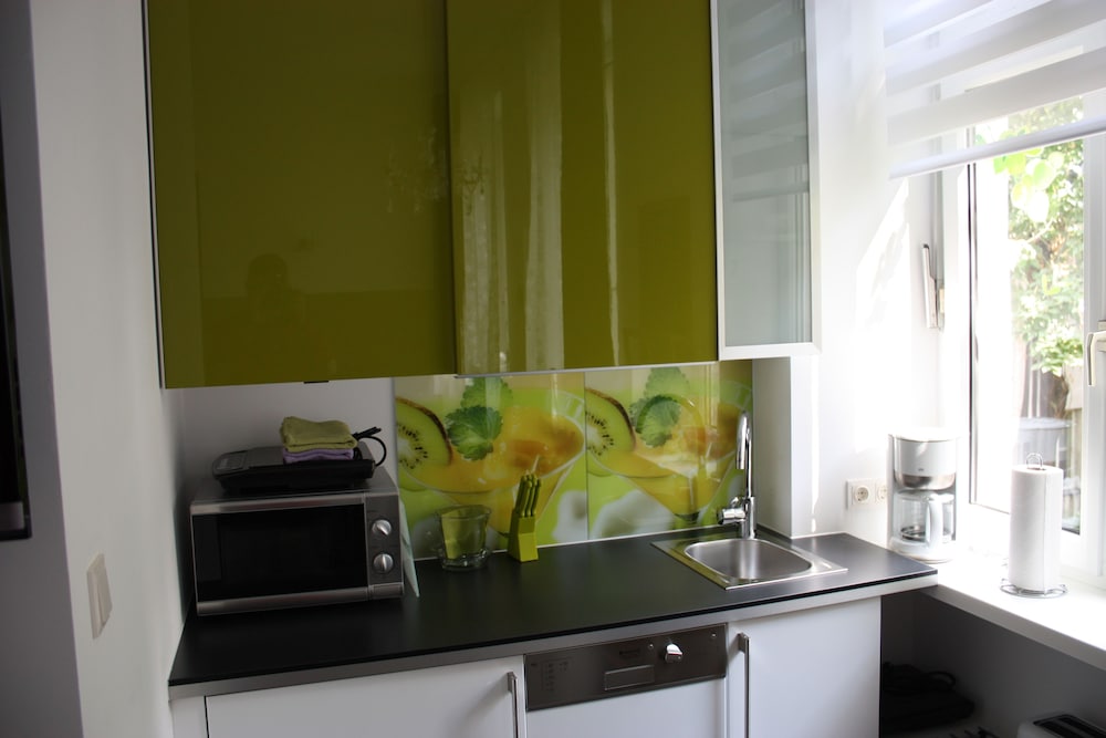 Фото GoVienna Small Modern Apartment