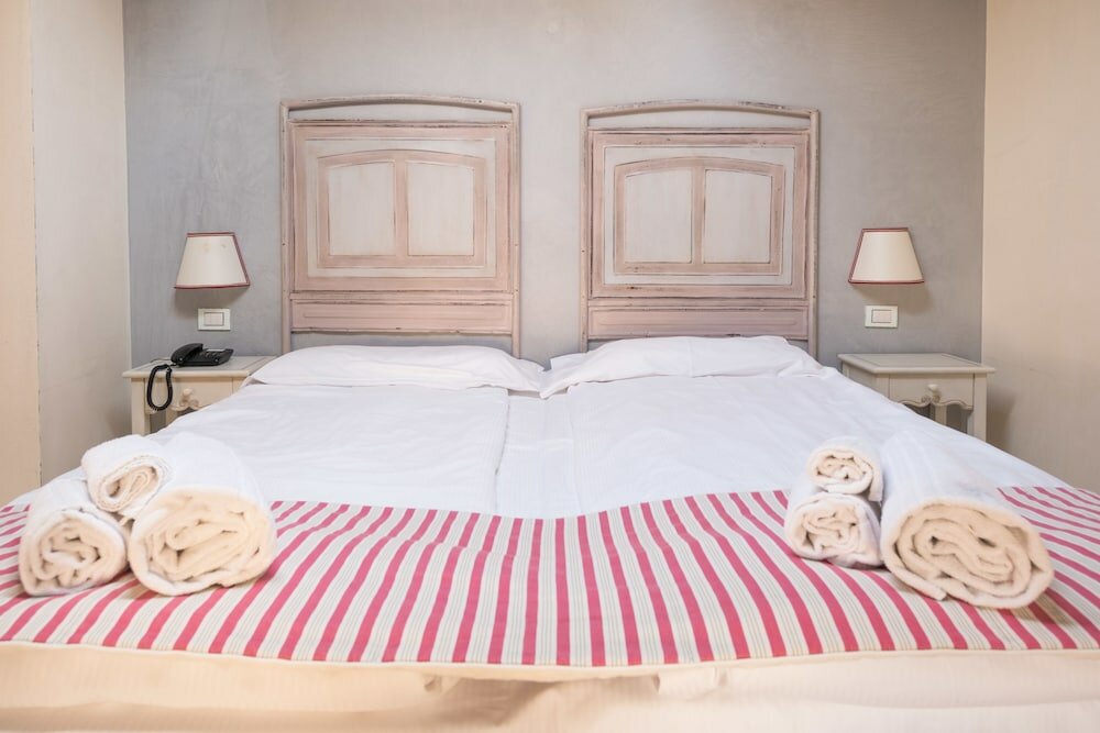 Фото Hotel Villa Moron