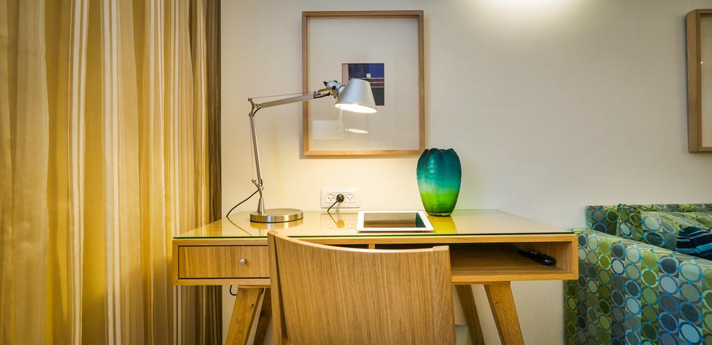 Фото Metropolitan Hotel