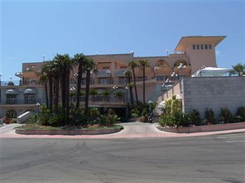 Фото Villa Afrodite Hotel