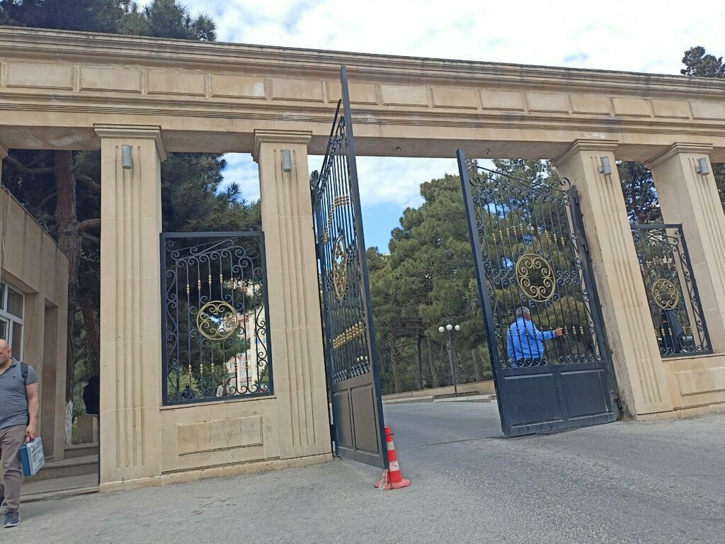 Hospital para adultos M.A.Topchubashov Scientific and Surgical Center, , foto