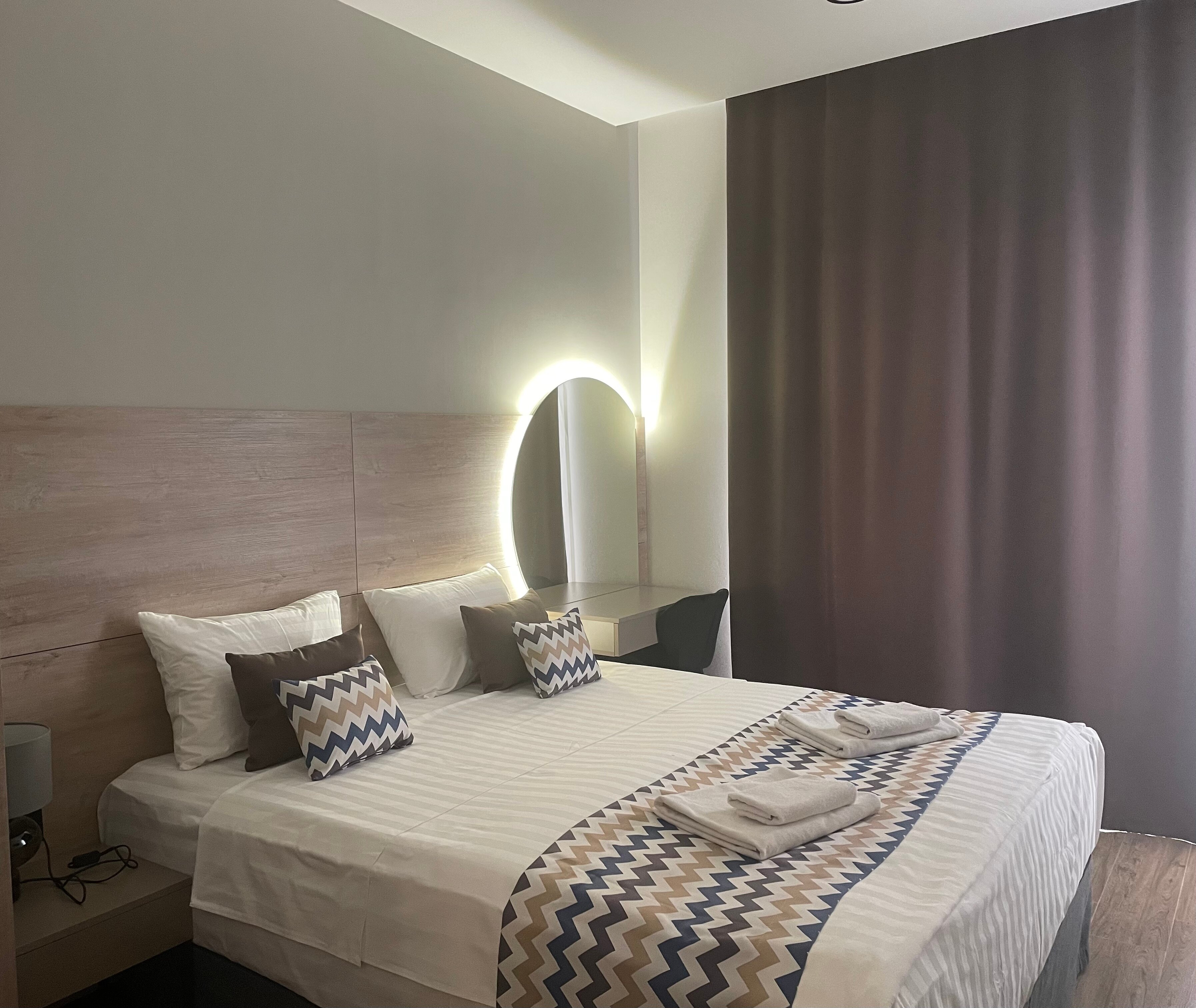 Фото 4Guest Hotel