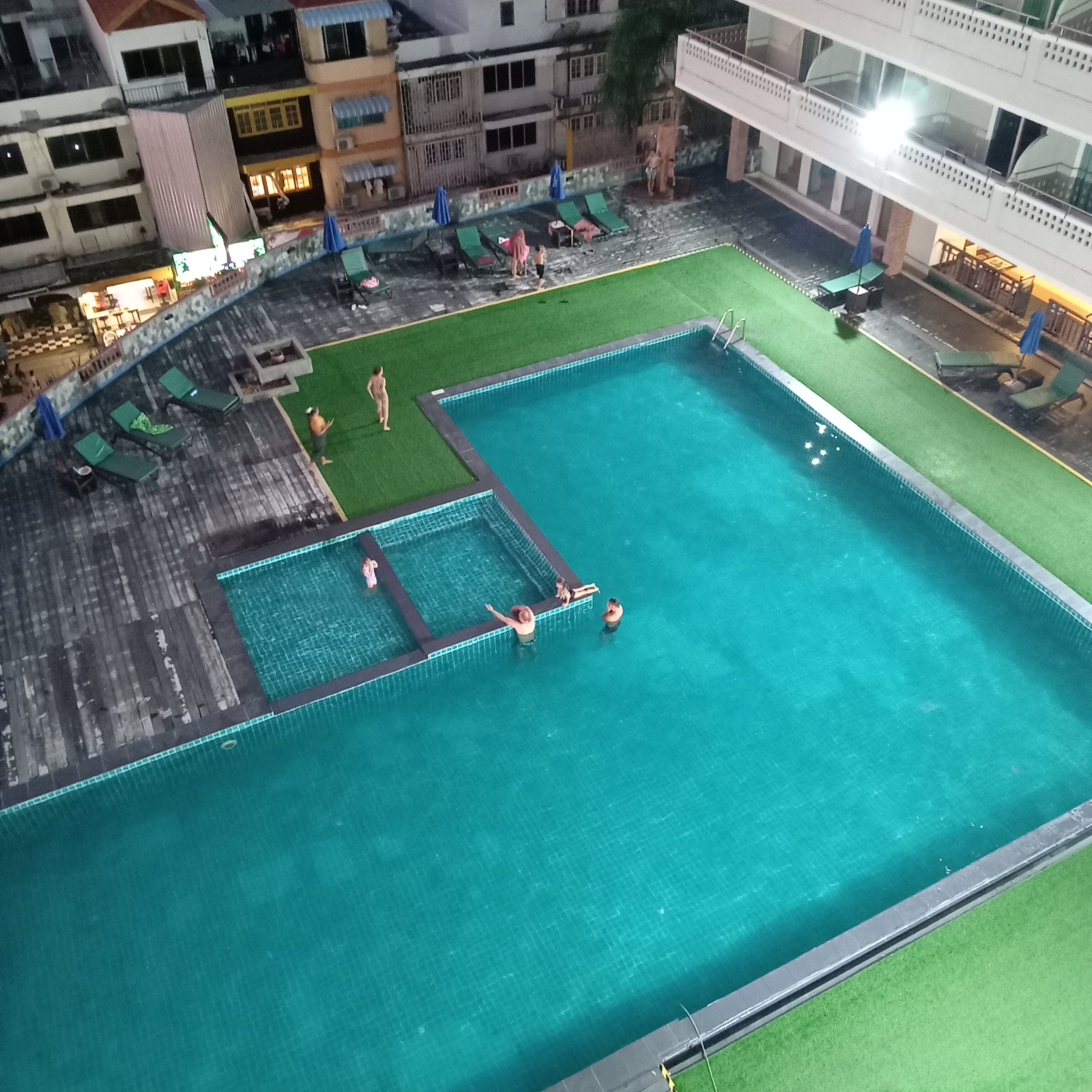 Фото Jomtien Thani Hotel