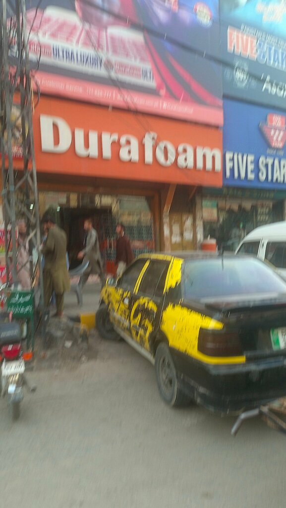 Hardware store Dura, Lahore, photo