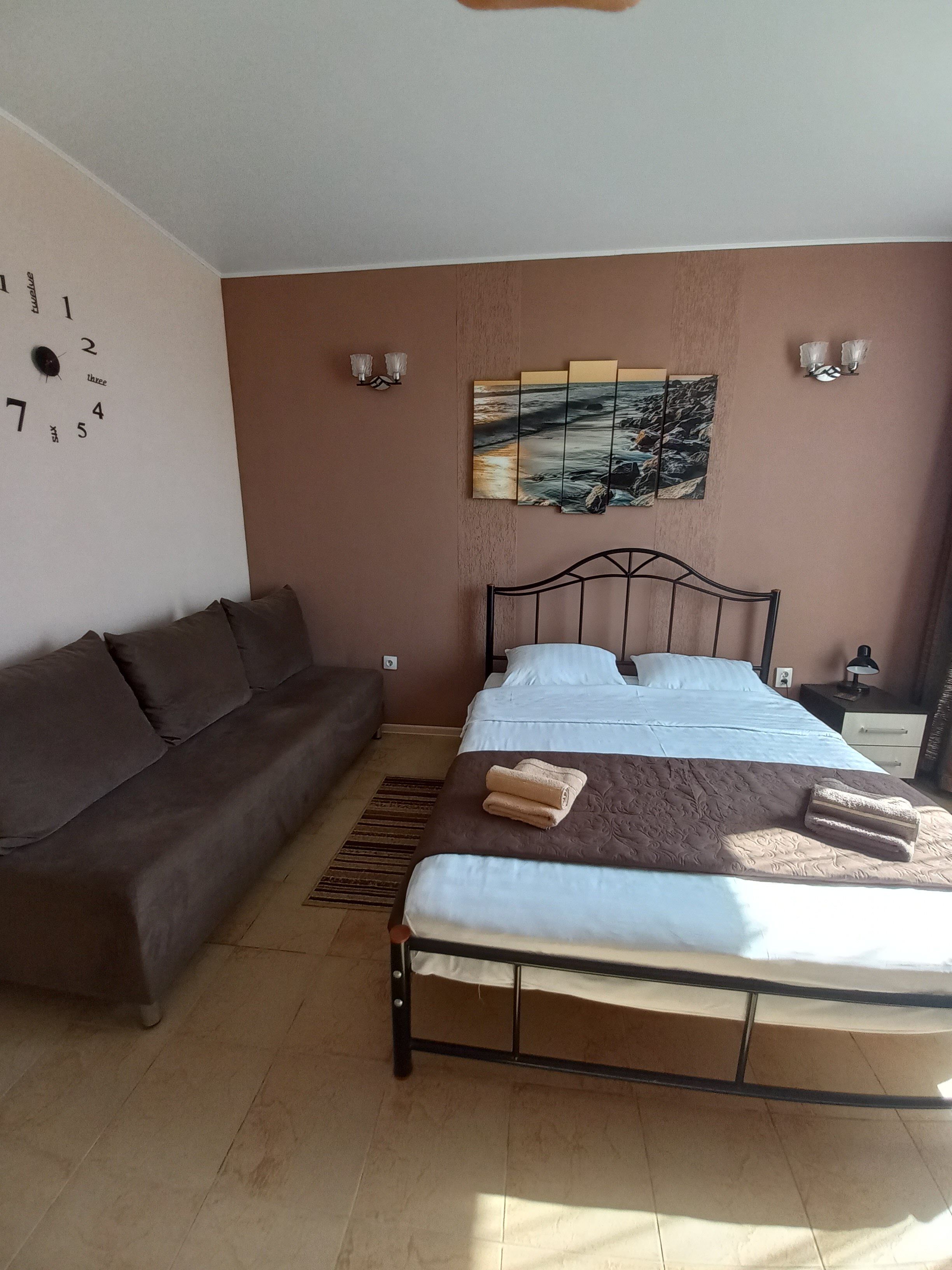 Фото Солнечный