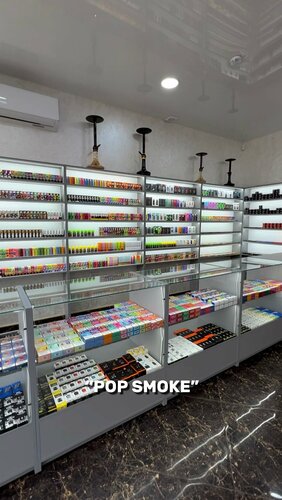 Pop Smoke, vape shop, Autonomous Republic of Crimea, Krasnogvardeyskiy  rayon, posyolok gorodskogo tipa Oktyabrskoye, ulitsa Karla Marksa  Yandex  Maps