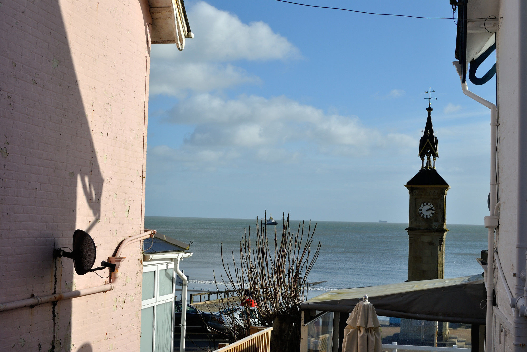 Фото The Waterfront Inn