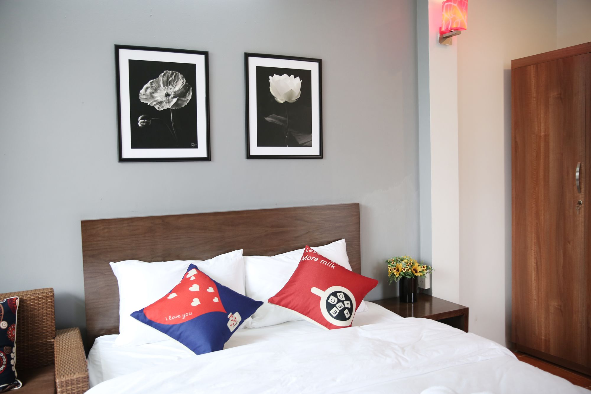 Фото V-studio Hotel Apartment 2