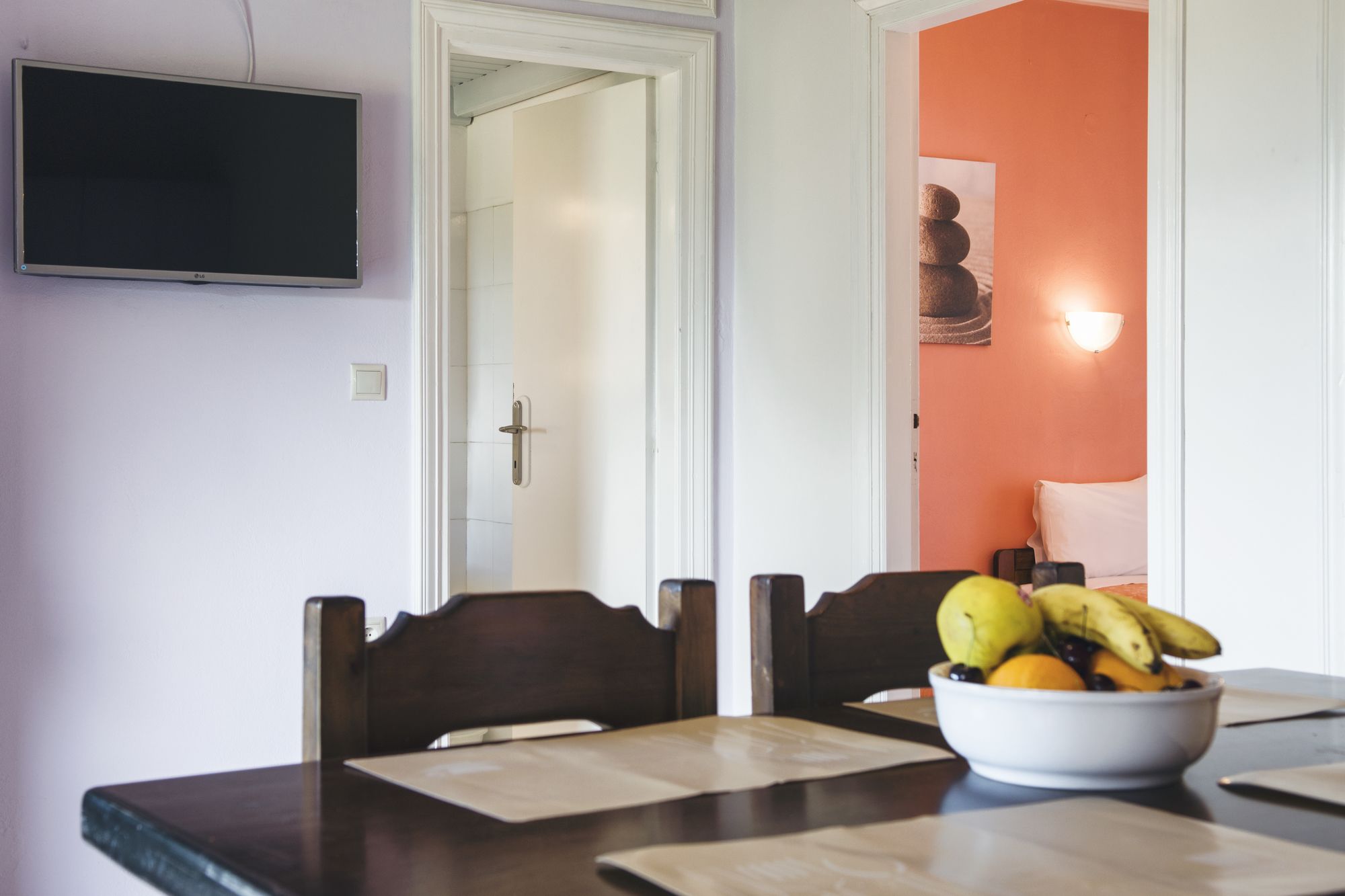 Фото Potamos Apartments