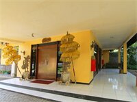 Фото Narita Hotel Surabaya