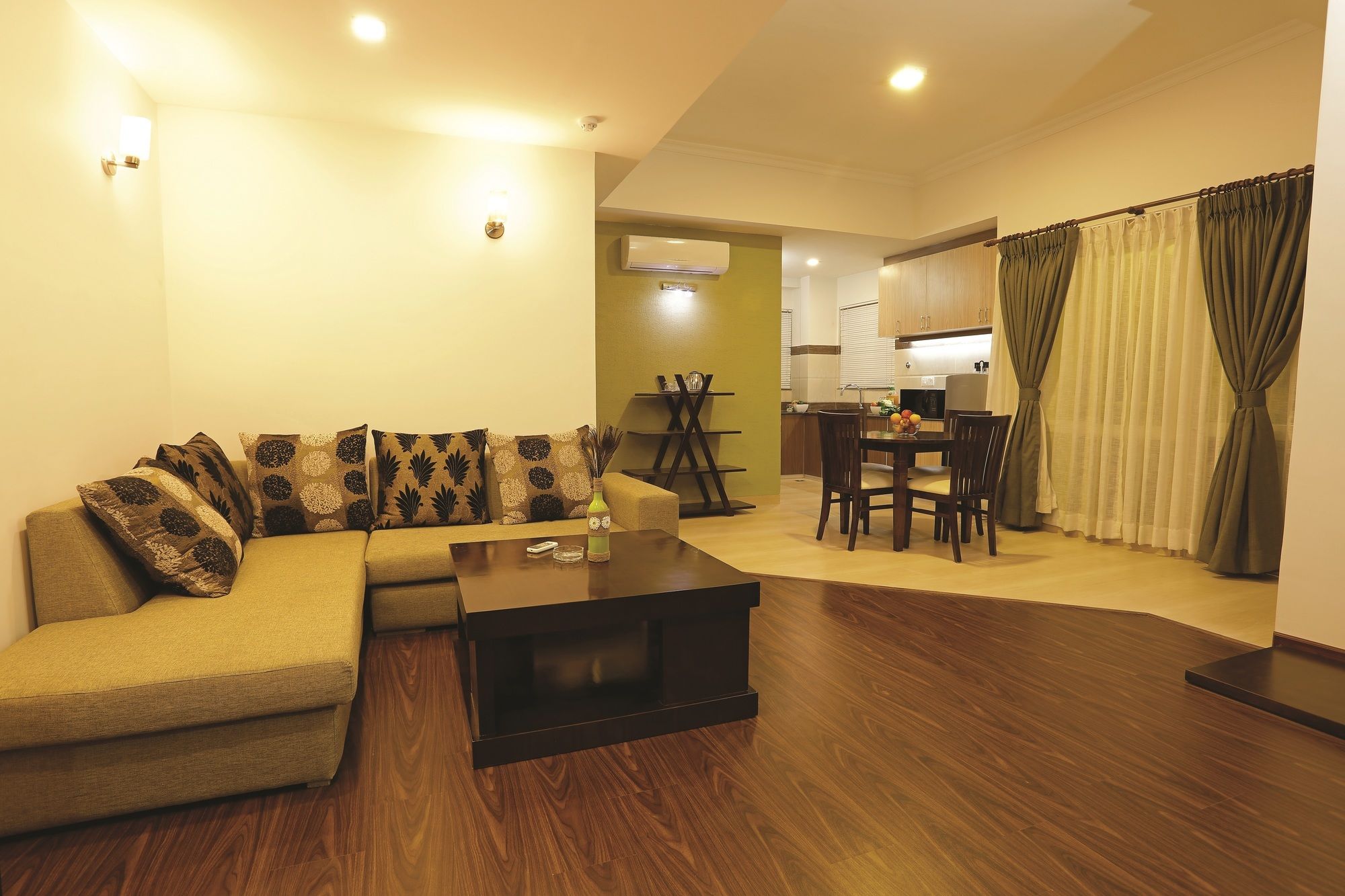 Фото Suite Homes