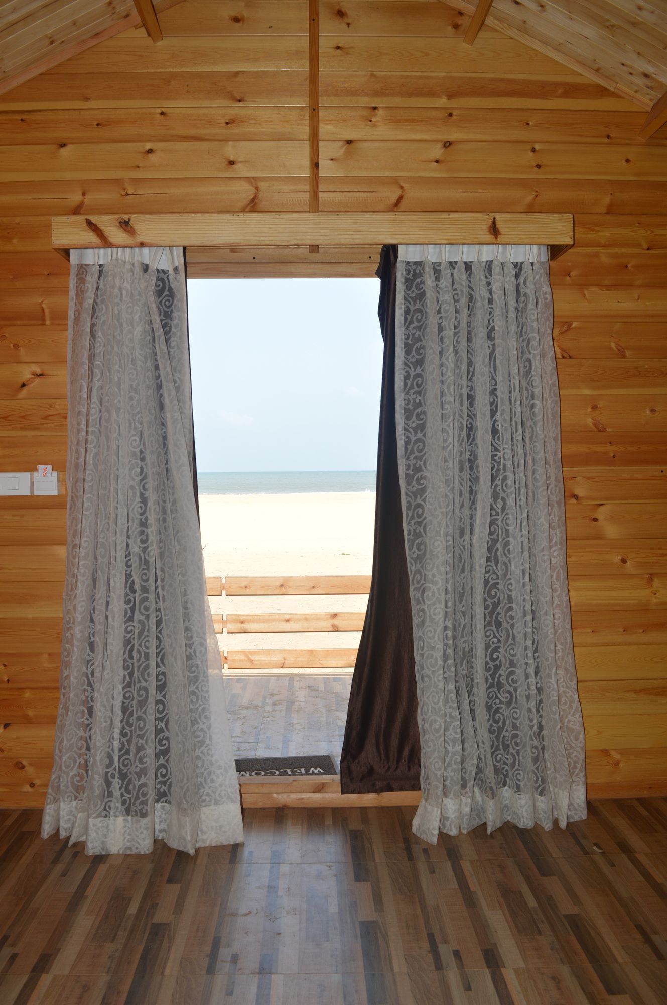 Фото Anantra Sea View Resort