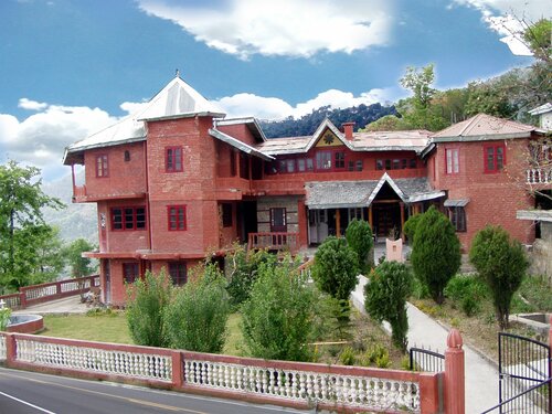 Внешний вид отеля WelcomHeritage Grace Hotel в Дхарамсале, фото 2