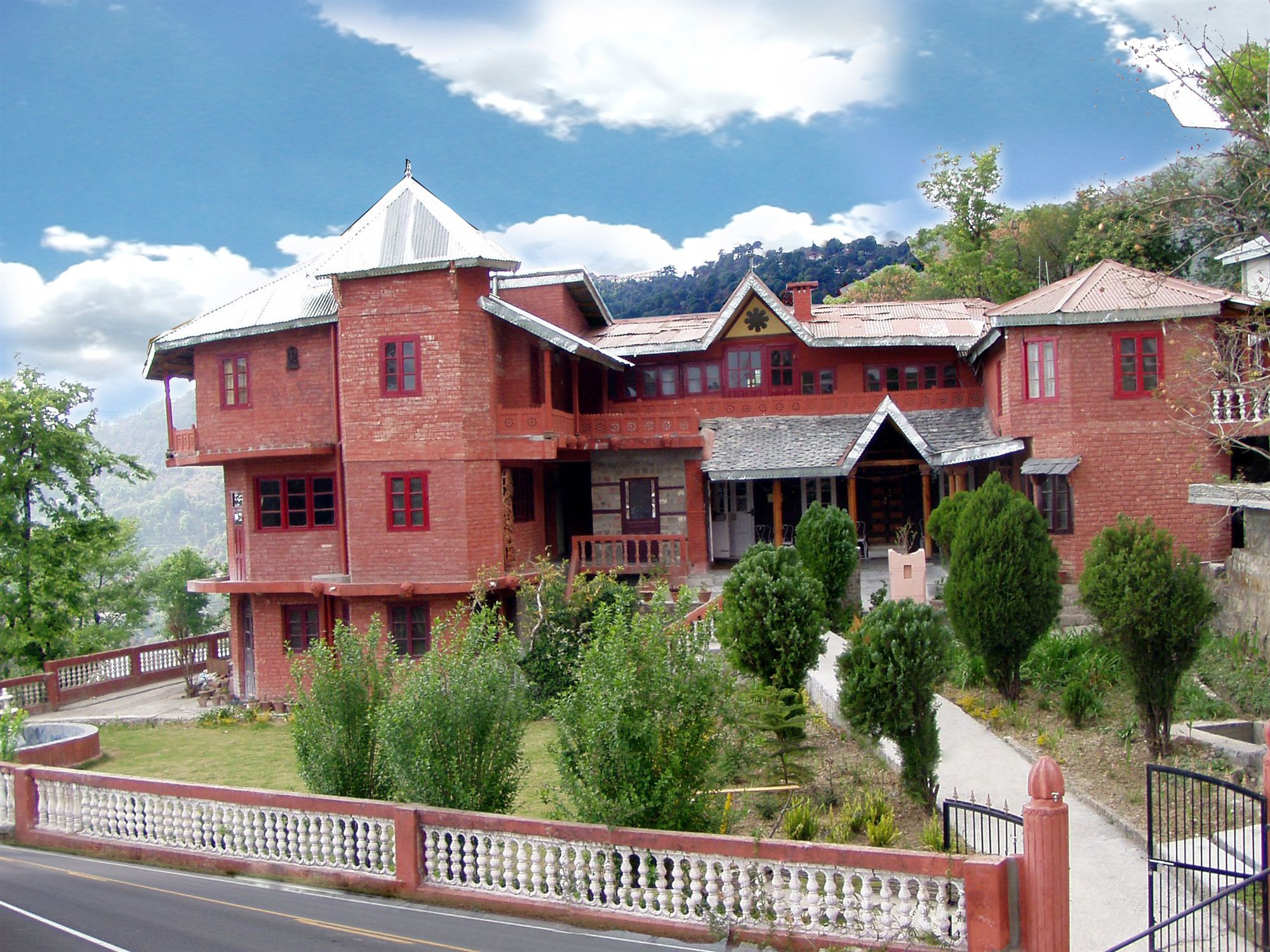 Фото отеля 2