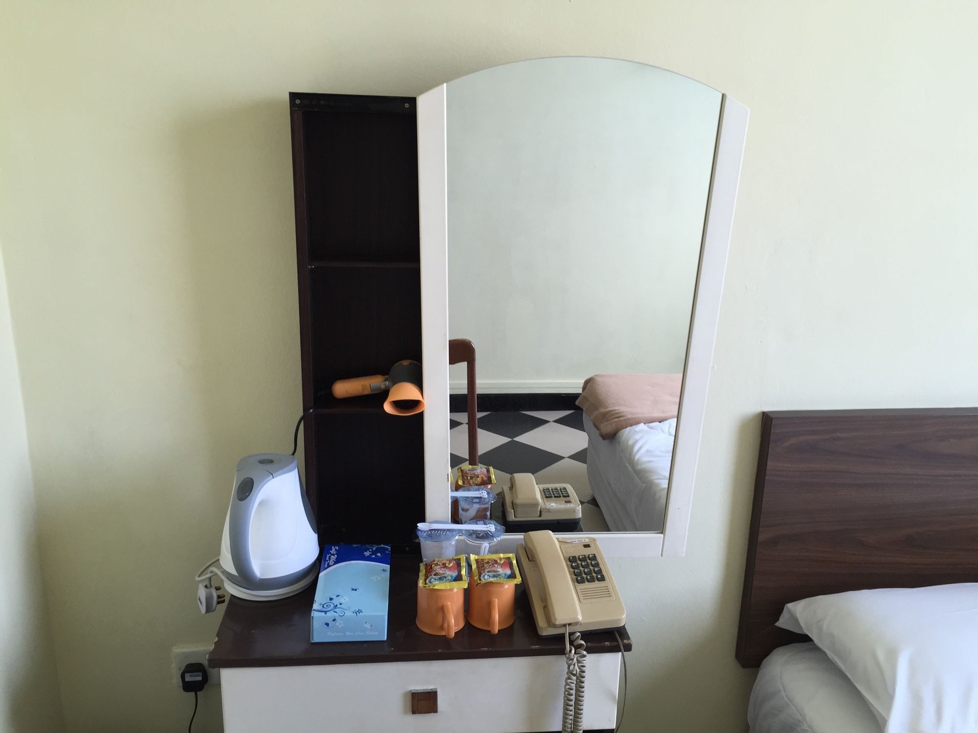 Фото BudgetOne Hotel