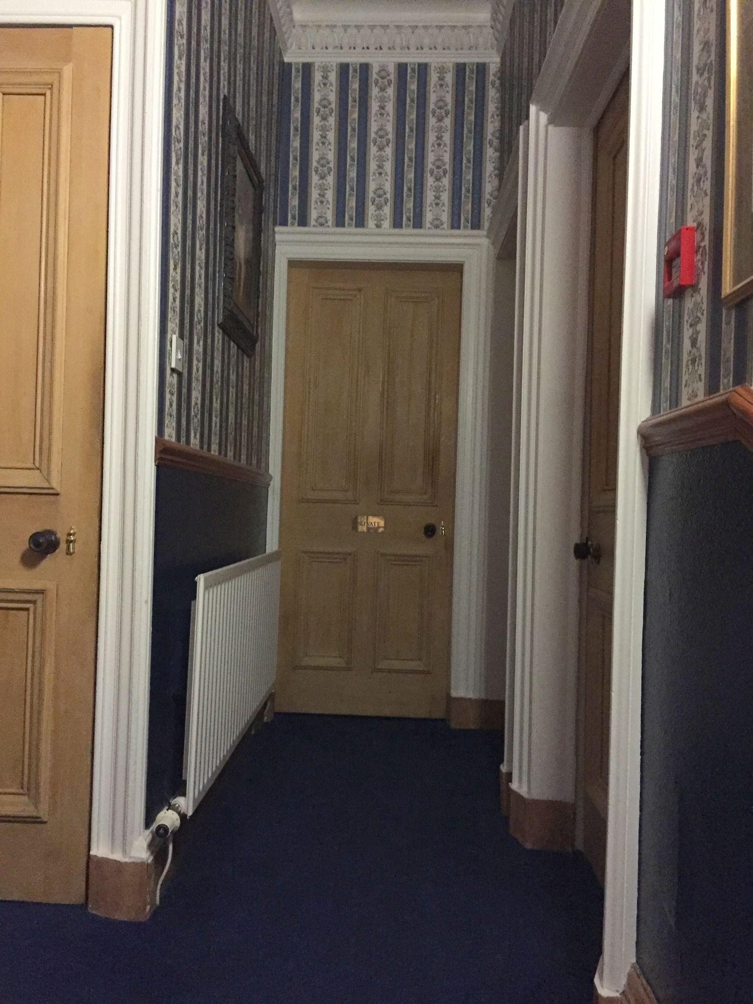 Фото Lauderville Guest House