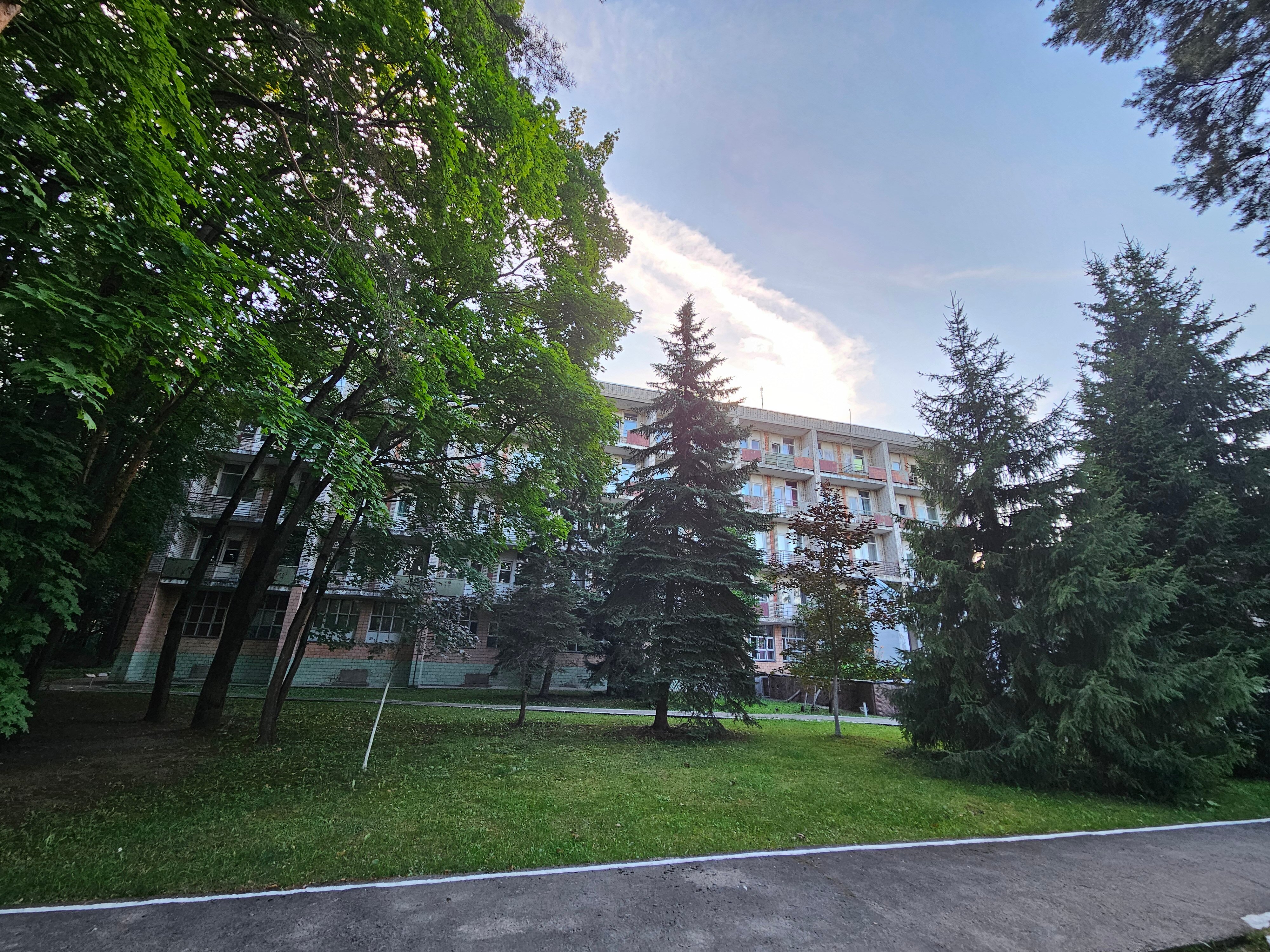 Фото Санаторий-профилакторий Лесной Дворик