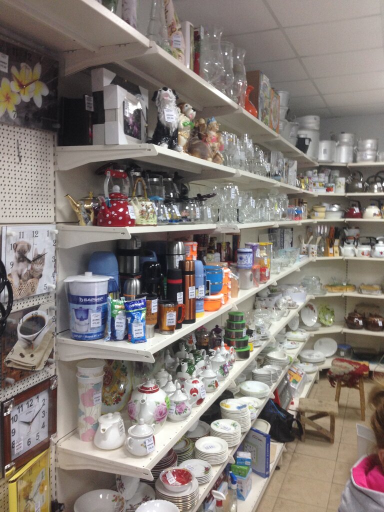 Tableware shop Dela Hozyaiskie, Azov, photo
