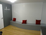 Fly Fitness Nyc (United States, New York, 348 West 36th Street) ، المضيفون والكوميديون