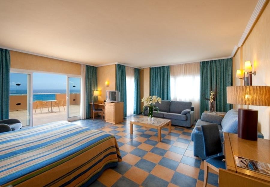 Фото Elba Sara Beach & Golf Resort