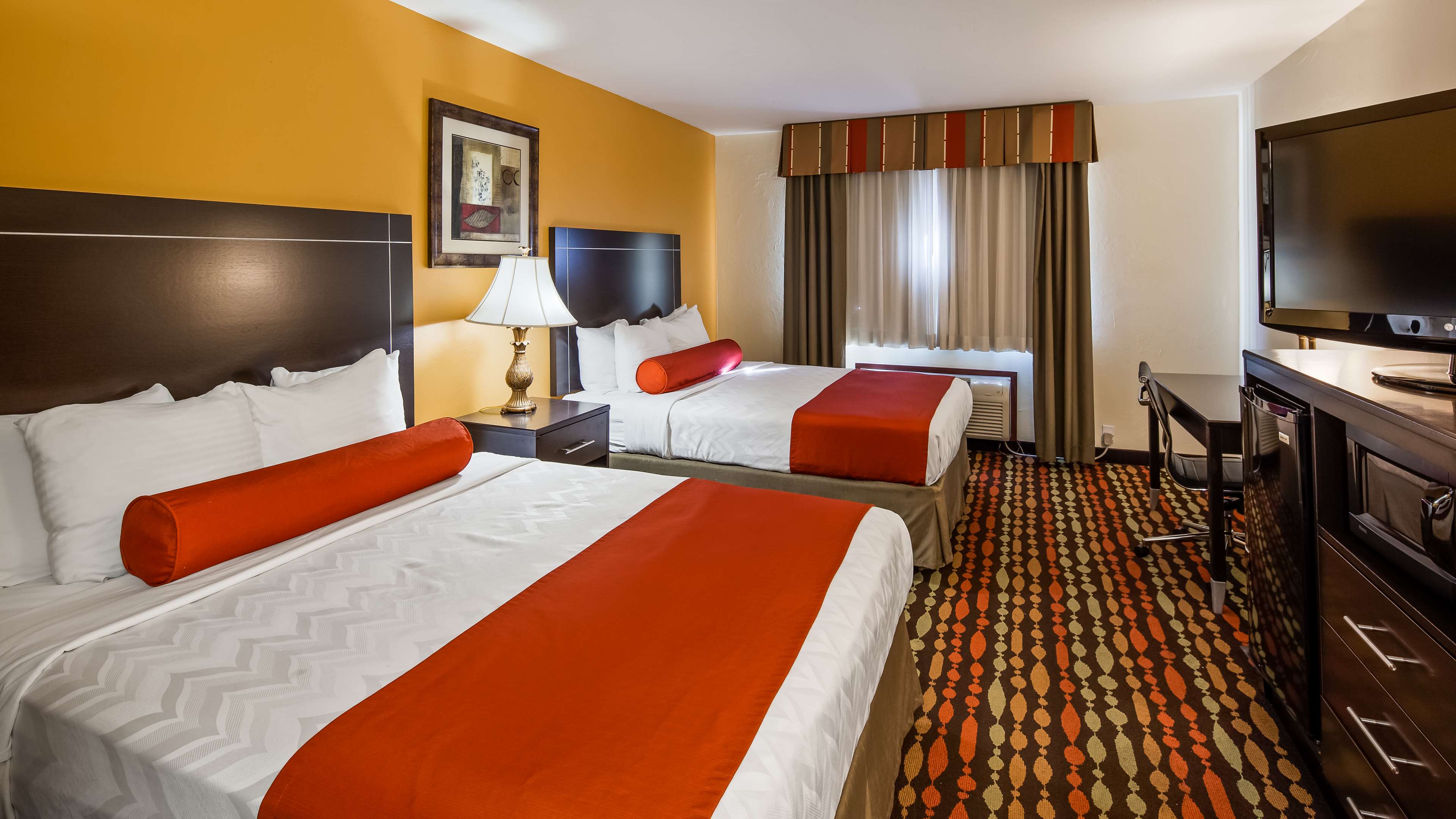 Фото Best Western Greentree Inn & Suites