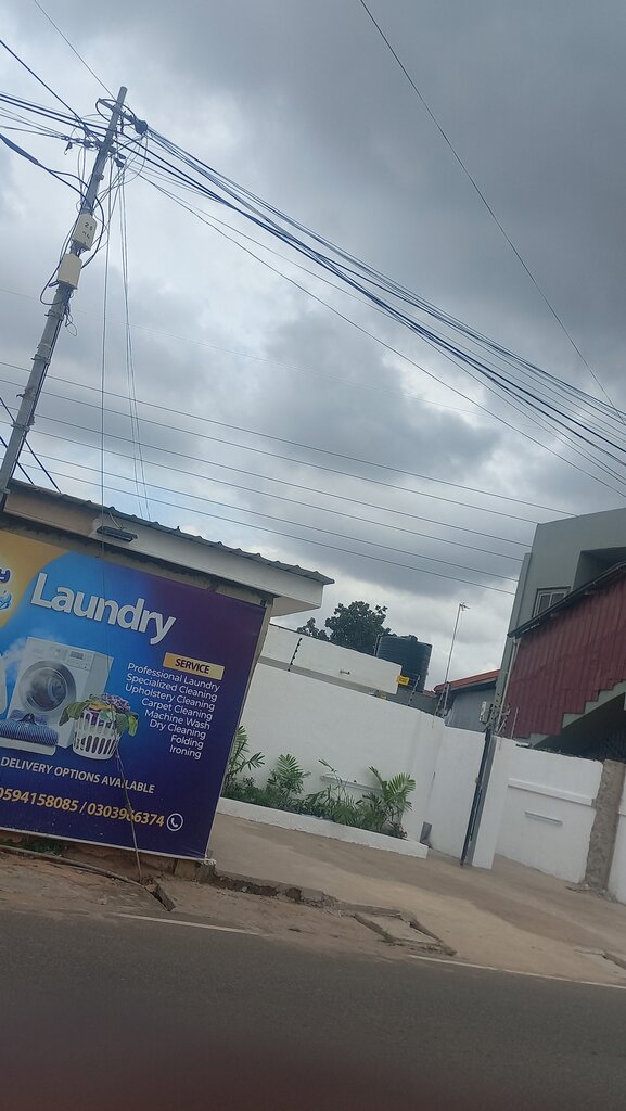 Laundry and dry cleaning equipment Laundry jet, Accra, photo