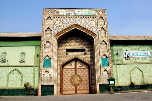 Mosque Yetti Chinor Jome Mosque, Khojaabad, photo