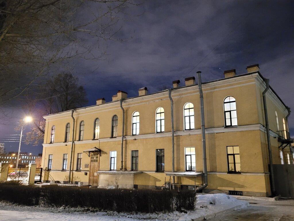 Hospital Bolnitsa svyatoy blazhennoy Ksenii Peterburgskoy, Saint Petersburg, photo