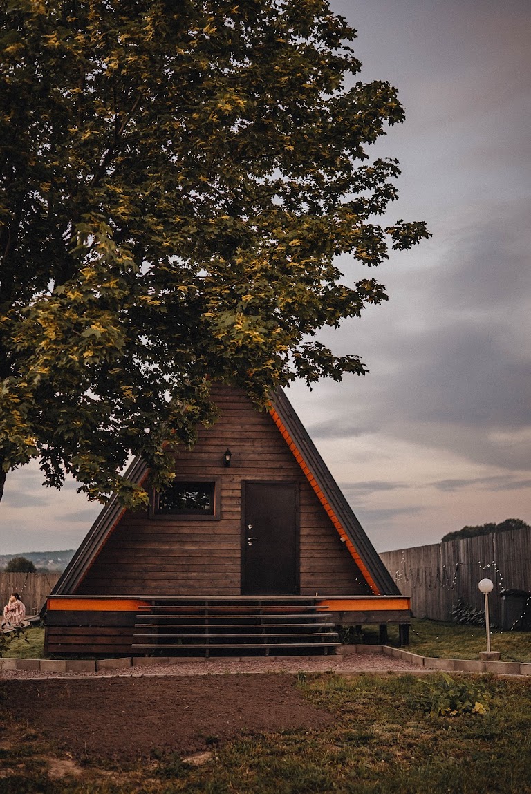 Фото Лиса в шалаше