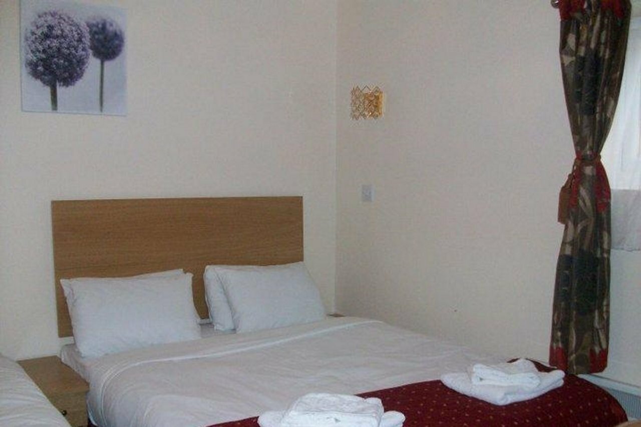 Фото Britannia Inn Hotel