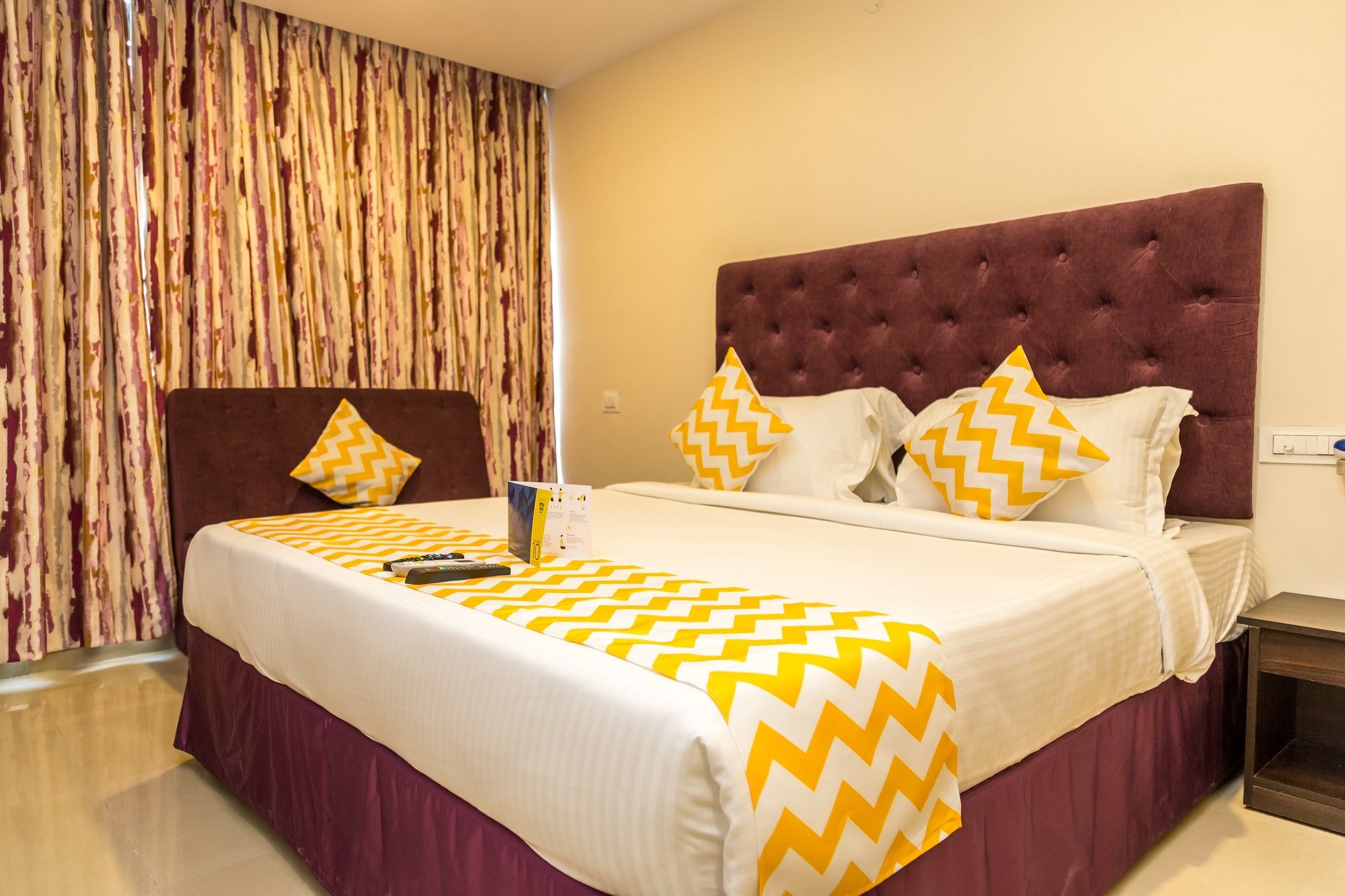 Фото Fabhotel Astra Suites Hsr Layout