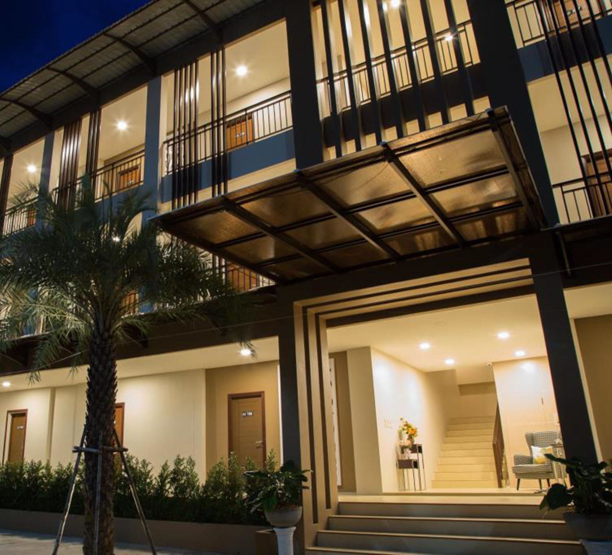 Фото отеля 2