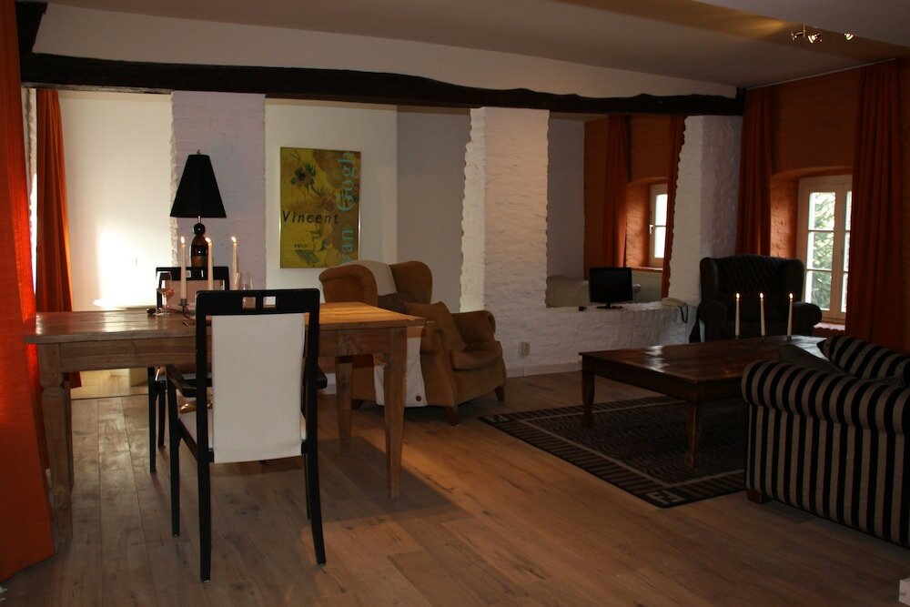 Фото Fletcher Hotel-Restaurant Kasteel Erenstein