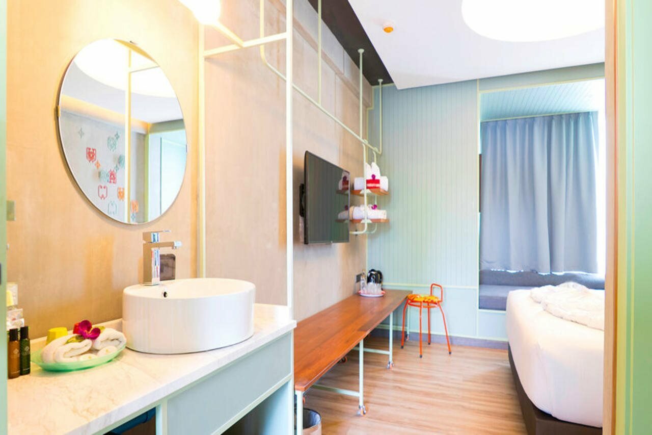 Фото Samsen Street Hotel