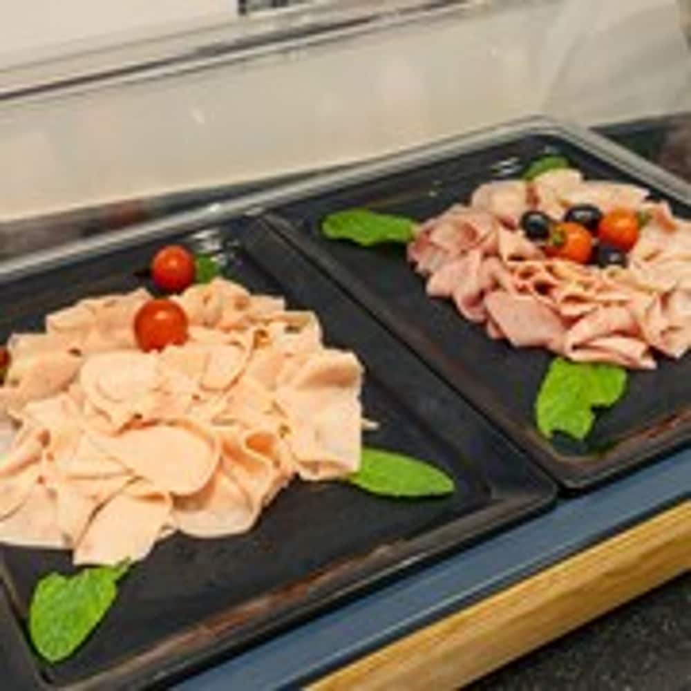 Фото Hotel The Sky – Adults Only