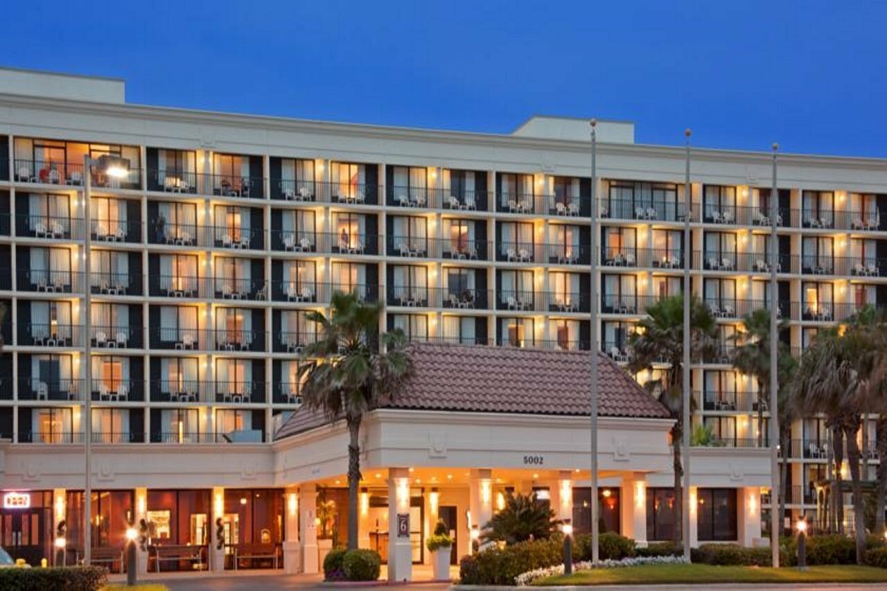 Фото Holiday Inn Resort: Galveston-On The Beach, an Ihg Hotel
