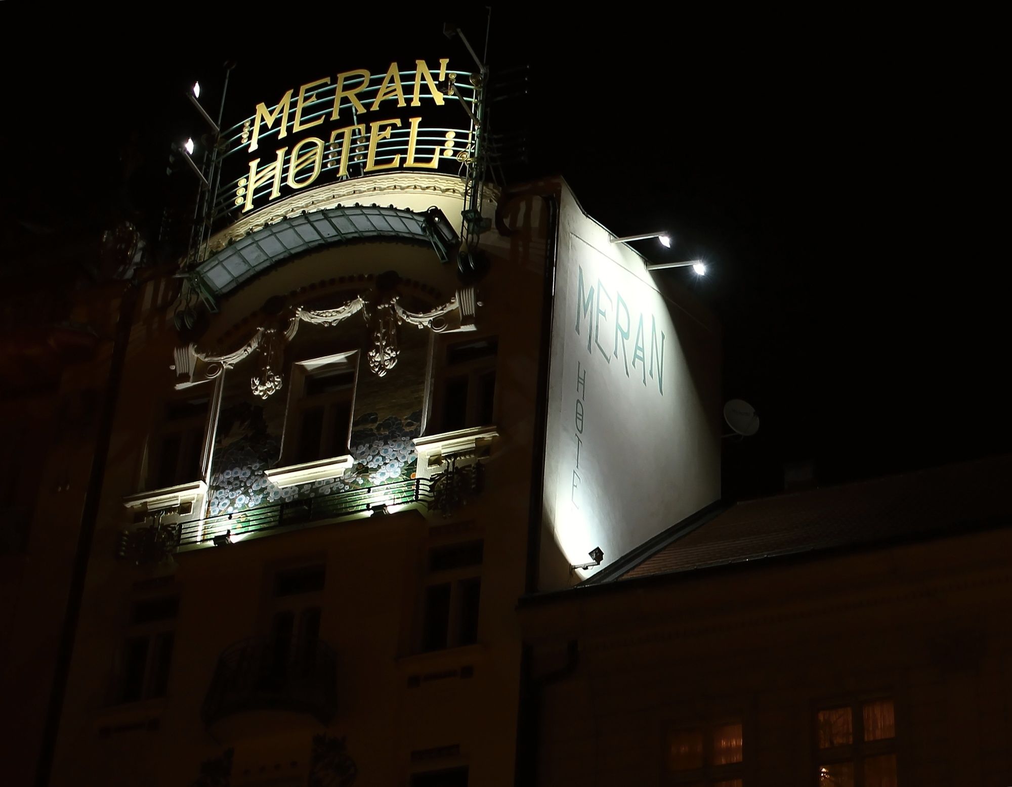 Фото Hotel Meran