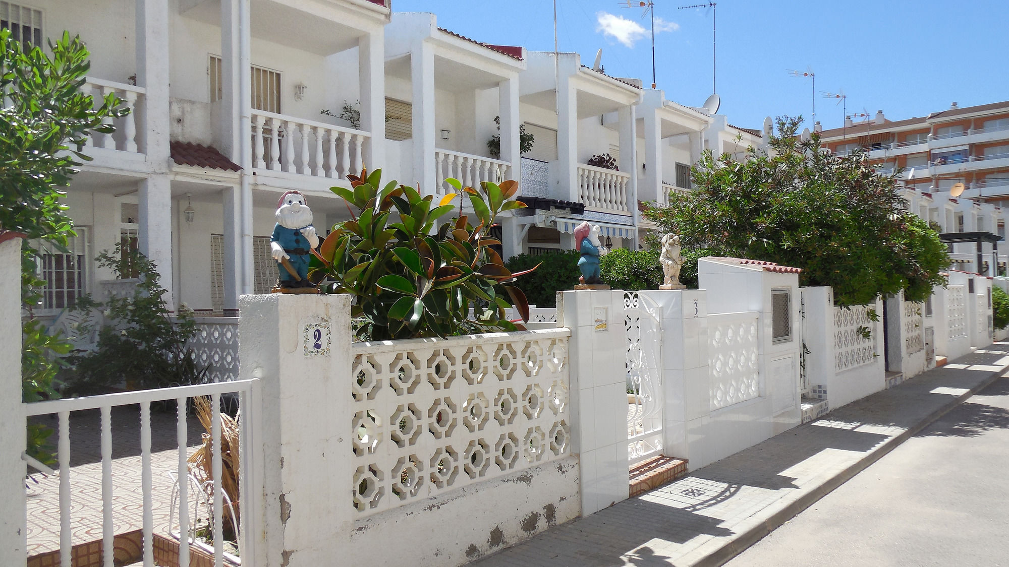 Фото Apartamentos Voramar 3000