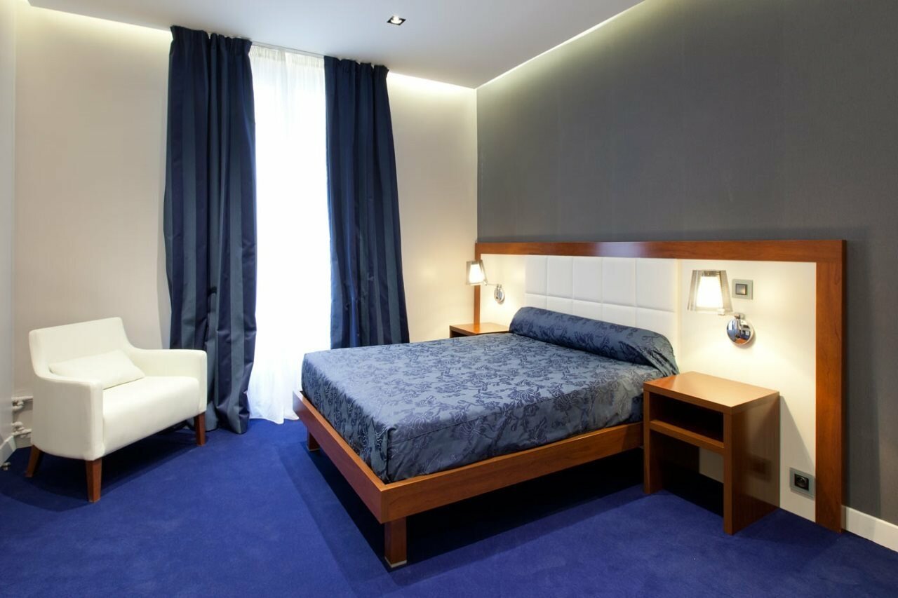 Фото Hotel Ambassadeur