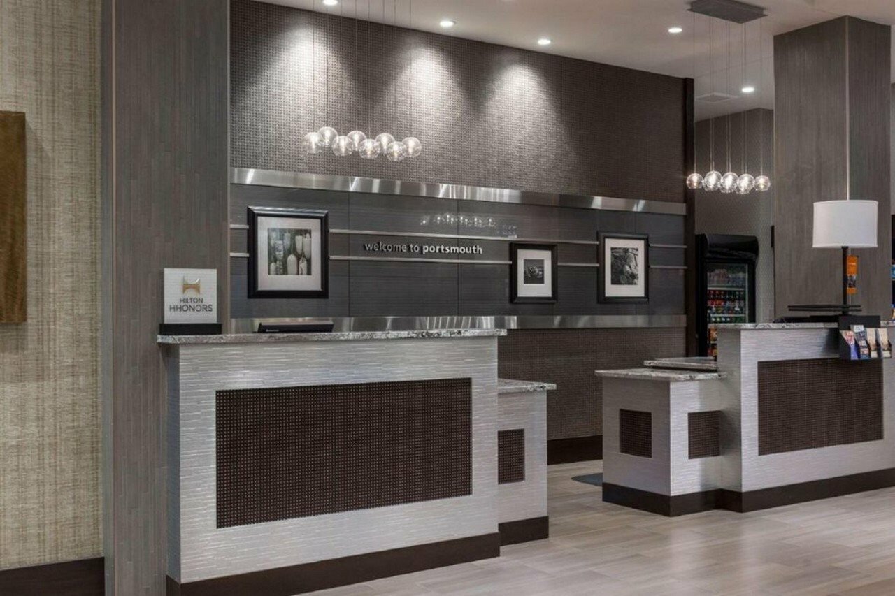 Фото Hampton Inn & Suites Portsmouth Downtown