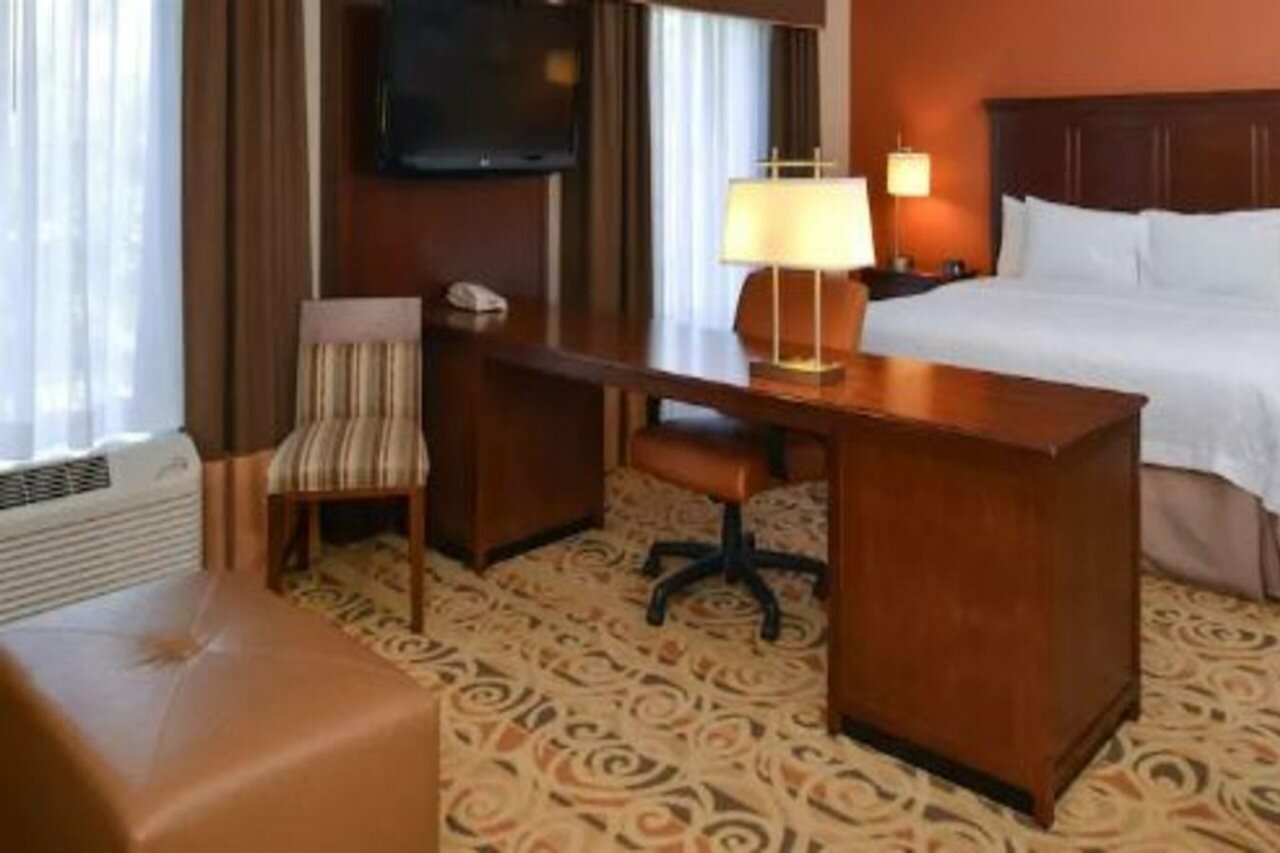 Фото Hampton Inn Clinton