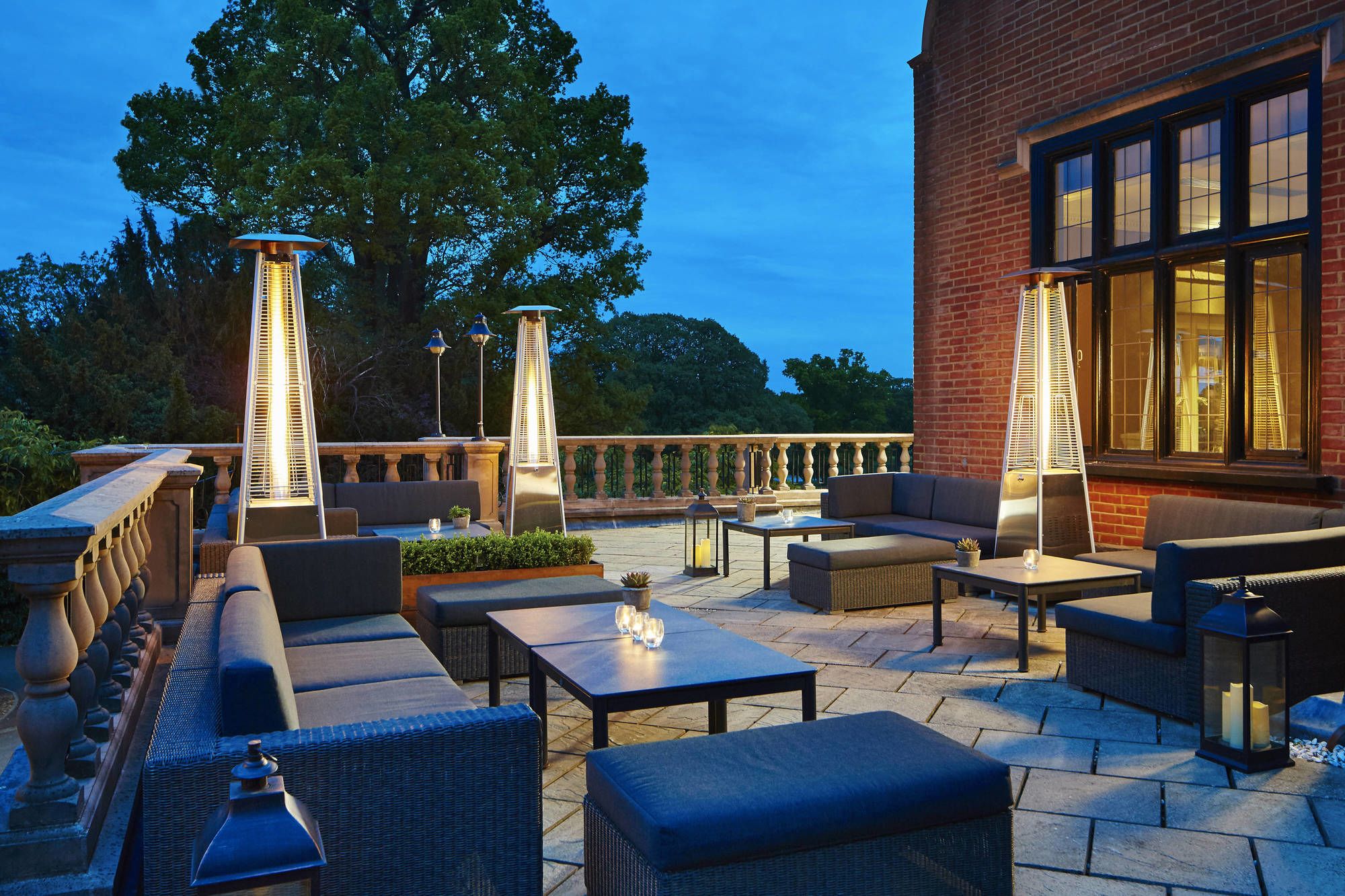 Фото Hanbury Manor Marriott Hotel & Country Club