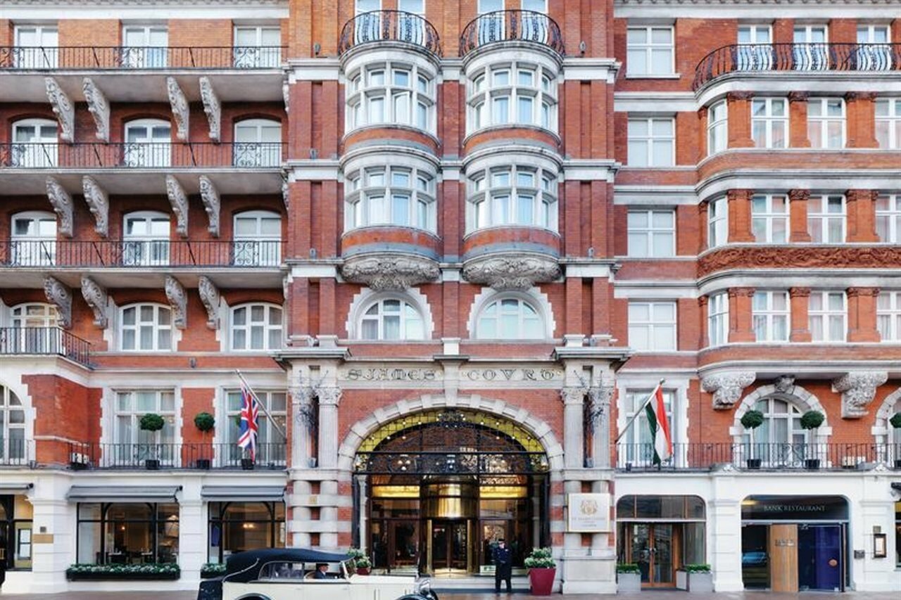 Фото St. James' Court, A Taj Hotel, London