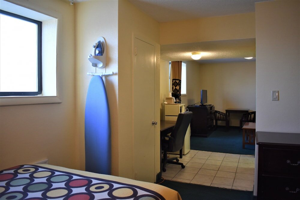 Фото Super 8 by Wyndham Atlantic City